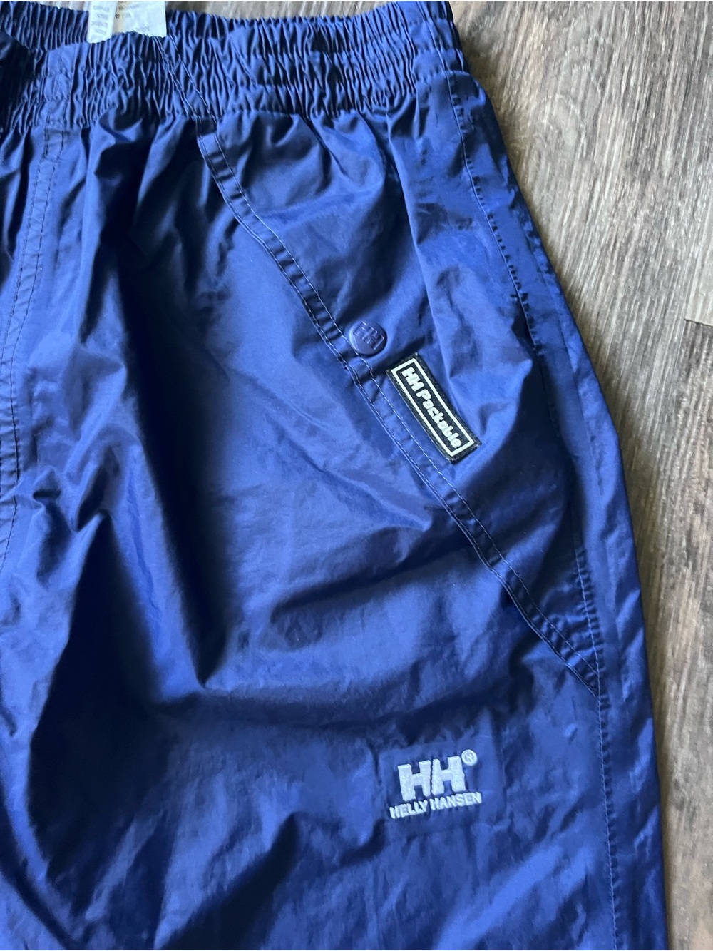 Helly Hansen mens Navy Blue windbreaker pants